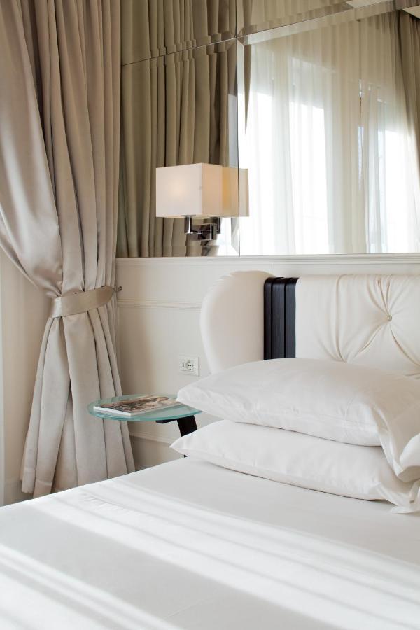 Suite Milano Duomo ภายนอก รูปภาพ